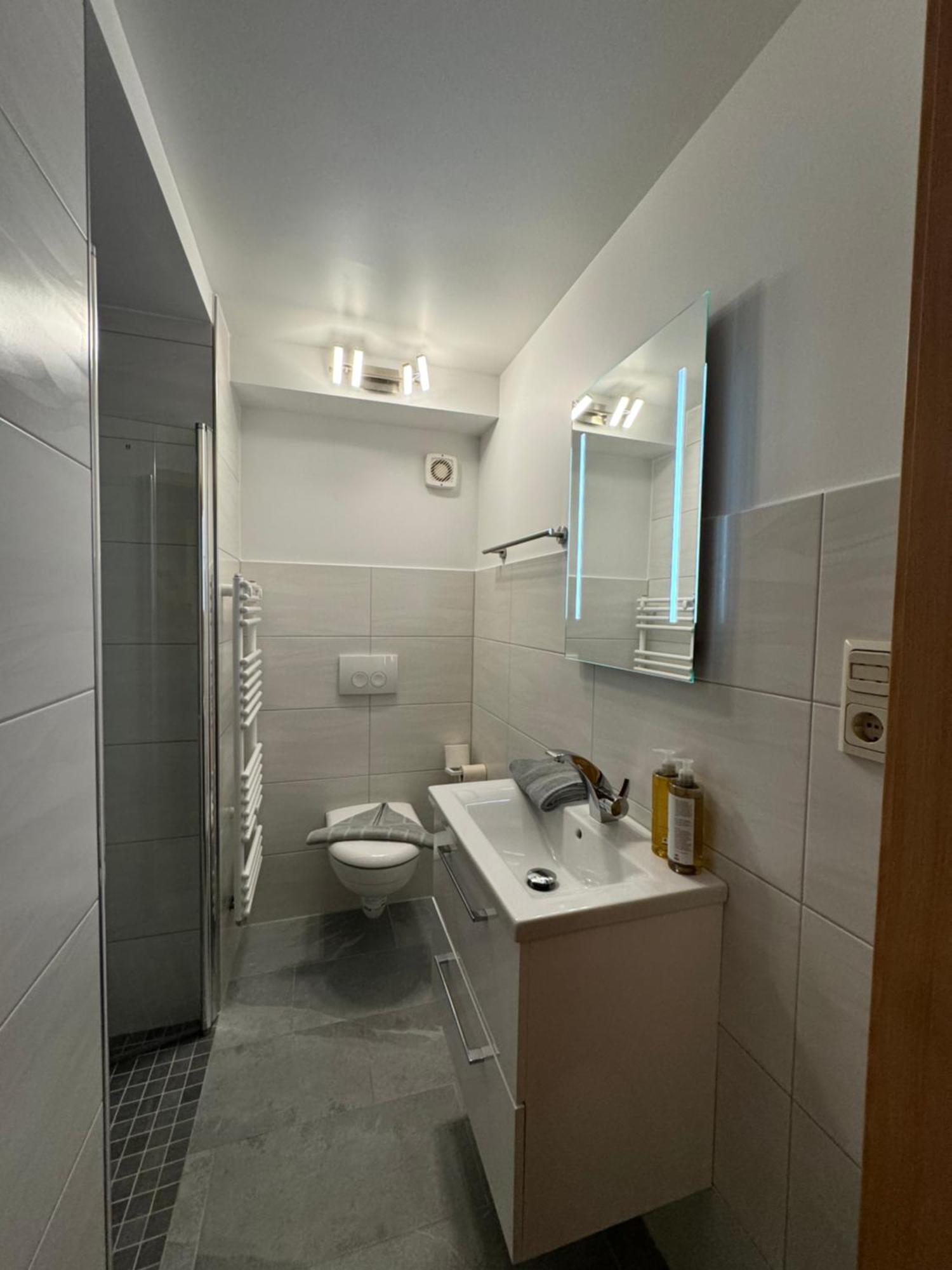 Unterkuenfte Am Rennsteigbeginn Bei Eisenach Quarto foto